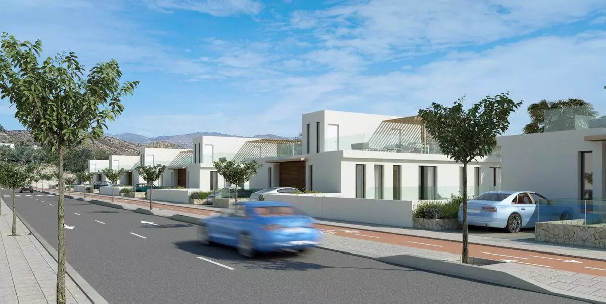 3-bedroom Villa In Elche, Spain (354 M²)