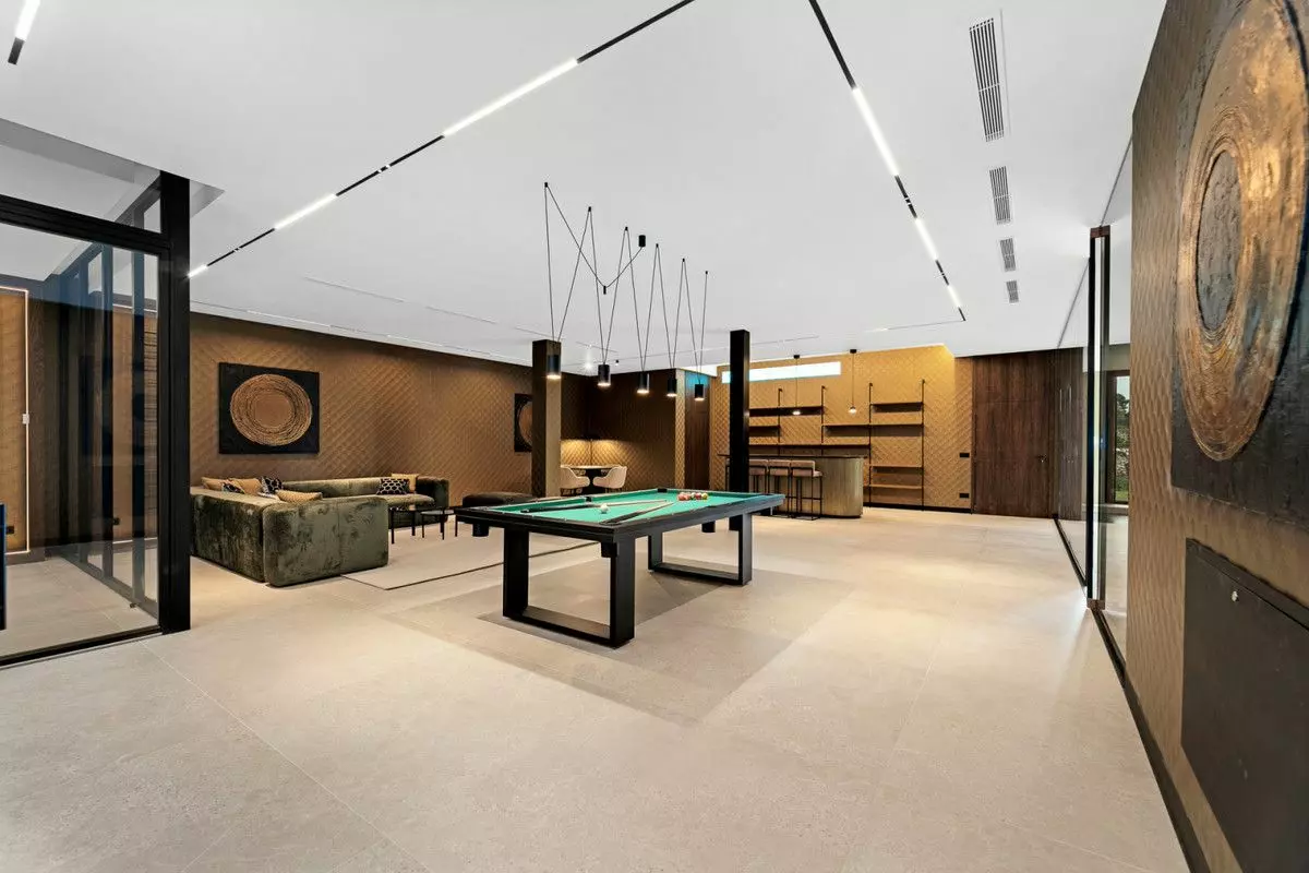 Villa Of 869 M² In Benahavis, Spain