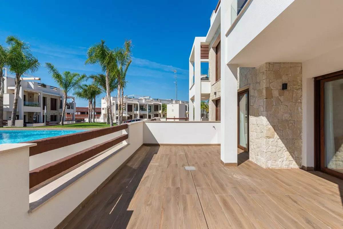Apartment Of 63 M² In Orihuela Costa, Spain
