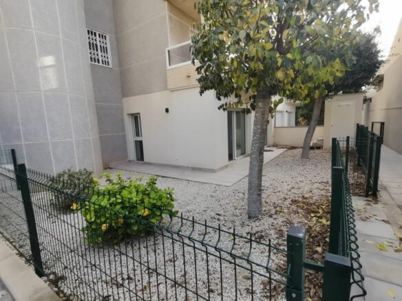 Apartment Of 110 M² With Sea View In Torrevieja, Spain