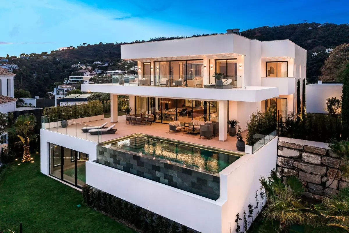 Villa Of 869 M² In Benahavis, Spain