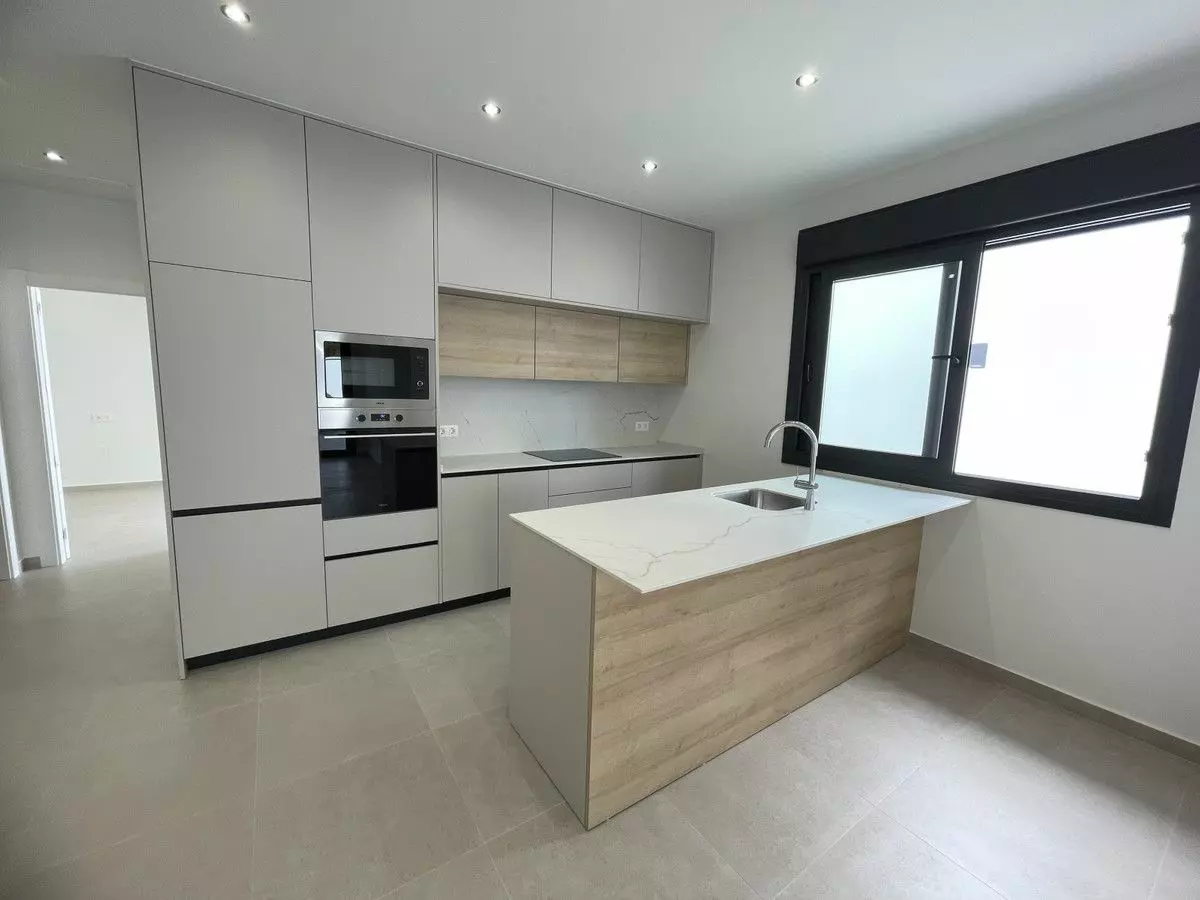 Villa Of 134 M² With Mediter Real Estate In Almoradi, Spain