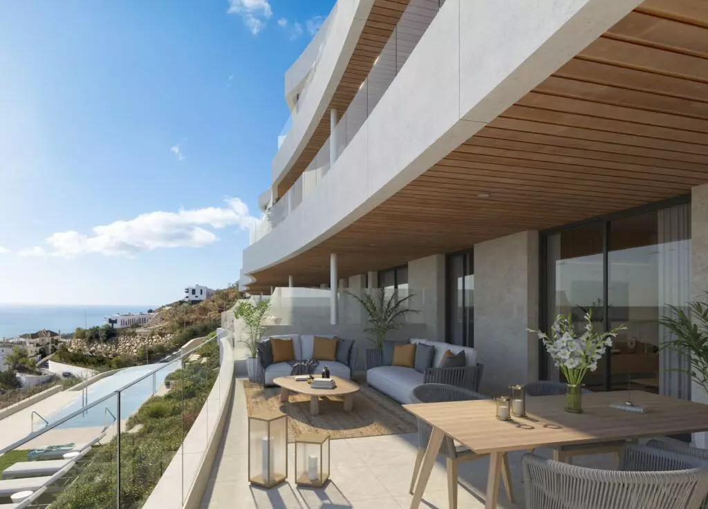 Apartment Of 90 M² With Sea Views In Rincón De La Victoria