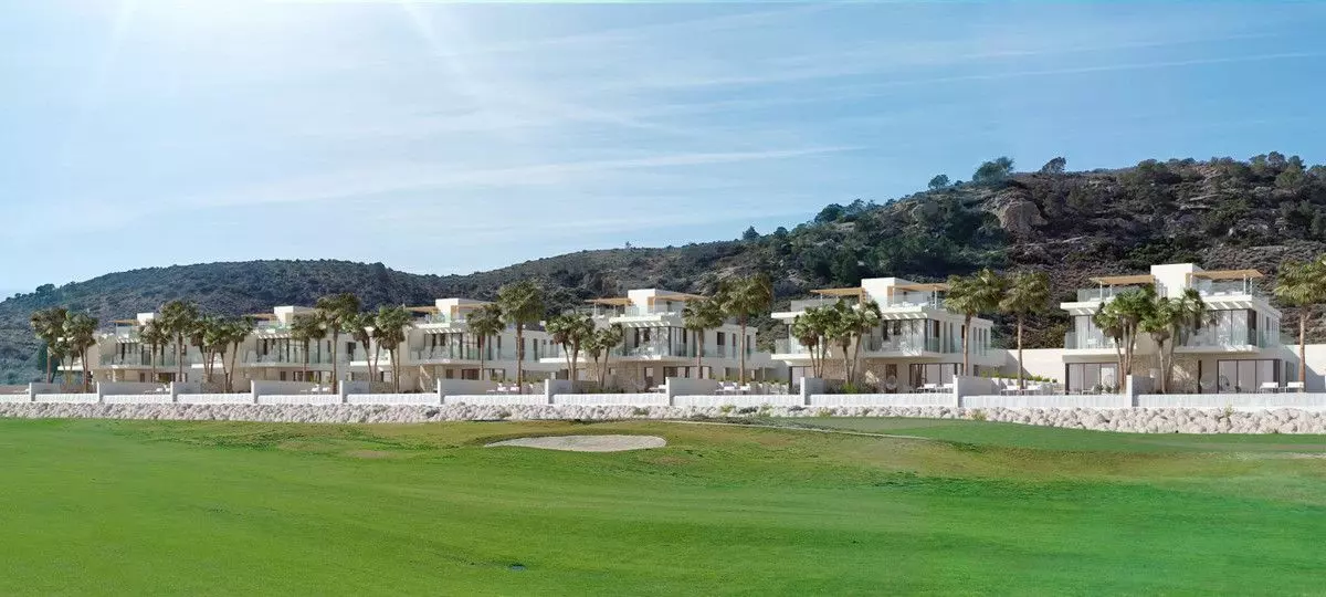3-bedroom Villa In Elche, Spain (354 M²)