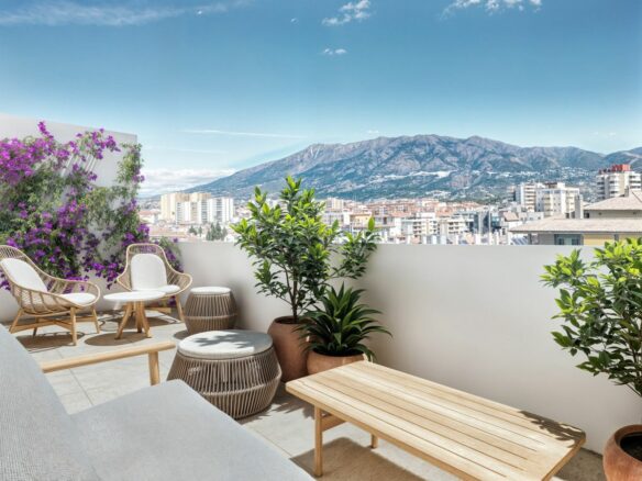 3-bedroom Apartment In Fuengirola, Spain (106 M²)