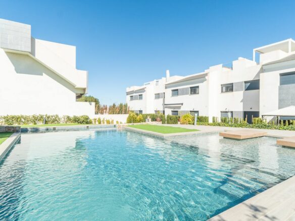 Apartment Of 82 M² In Orihuela Costa, Spain