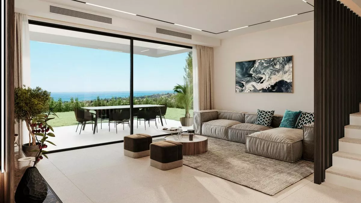 House Of 346 M² In Elviria, Spain