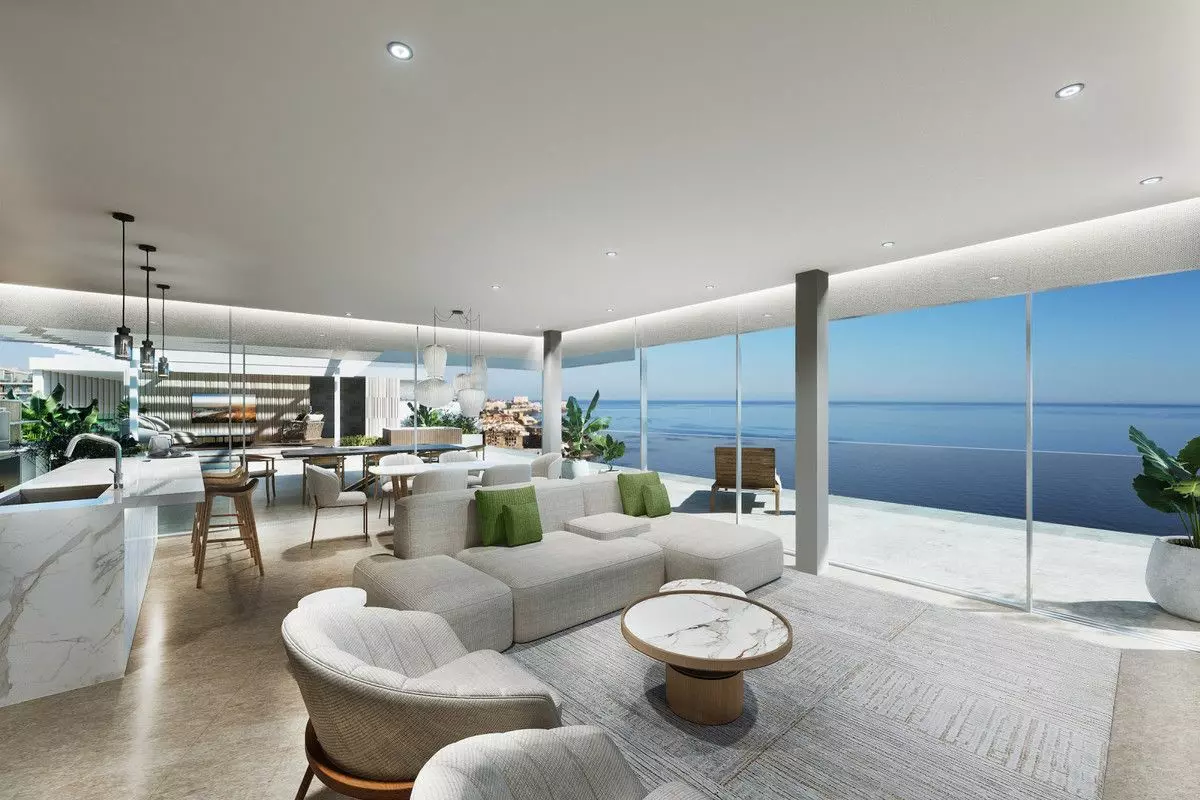 Apartment Of 124 M² With Sea View In Fuengirola, Spain