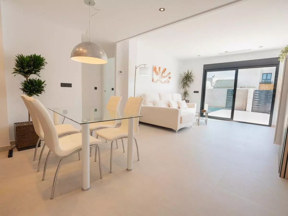 Villa 100 M² In San Fulgencio, Spain – Mediter Real Estate