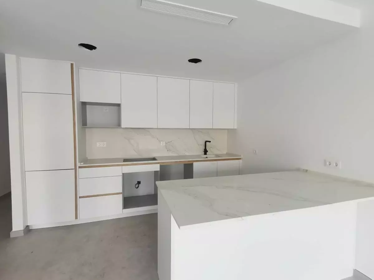 Apartment Of 110 M² With Sea View In Torrevieja, Spain