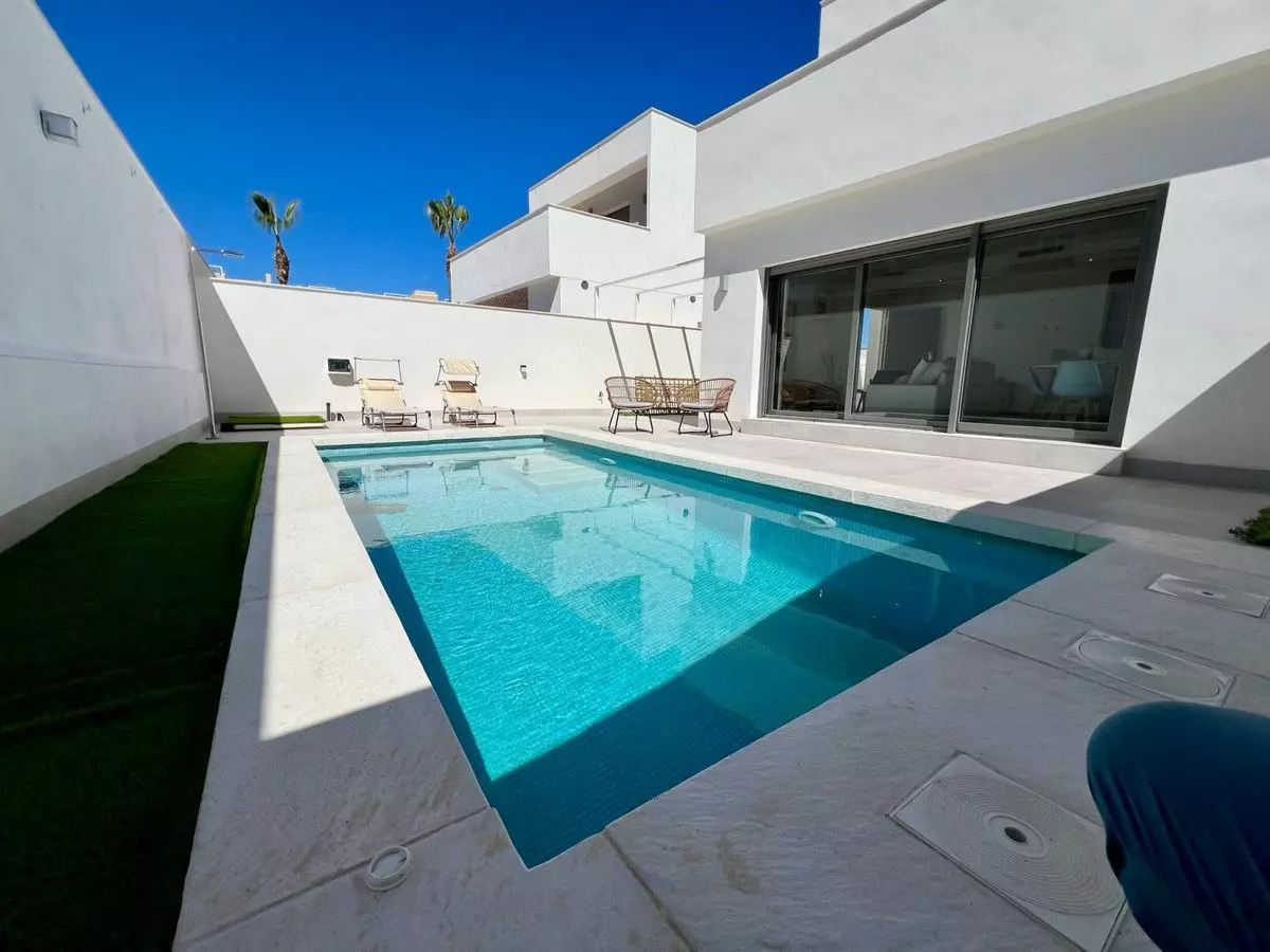 Villa Of 107 M² In Orihuela Costa