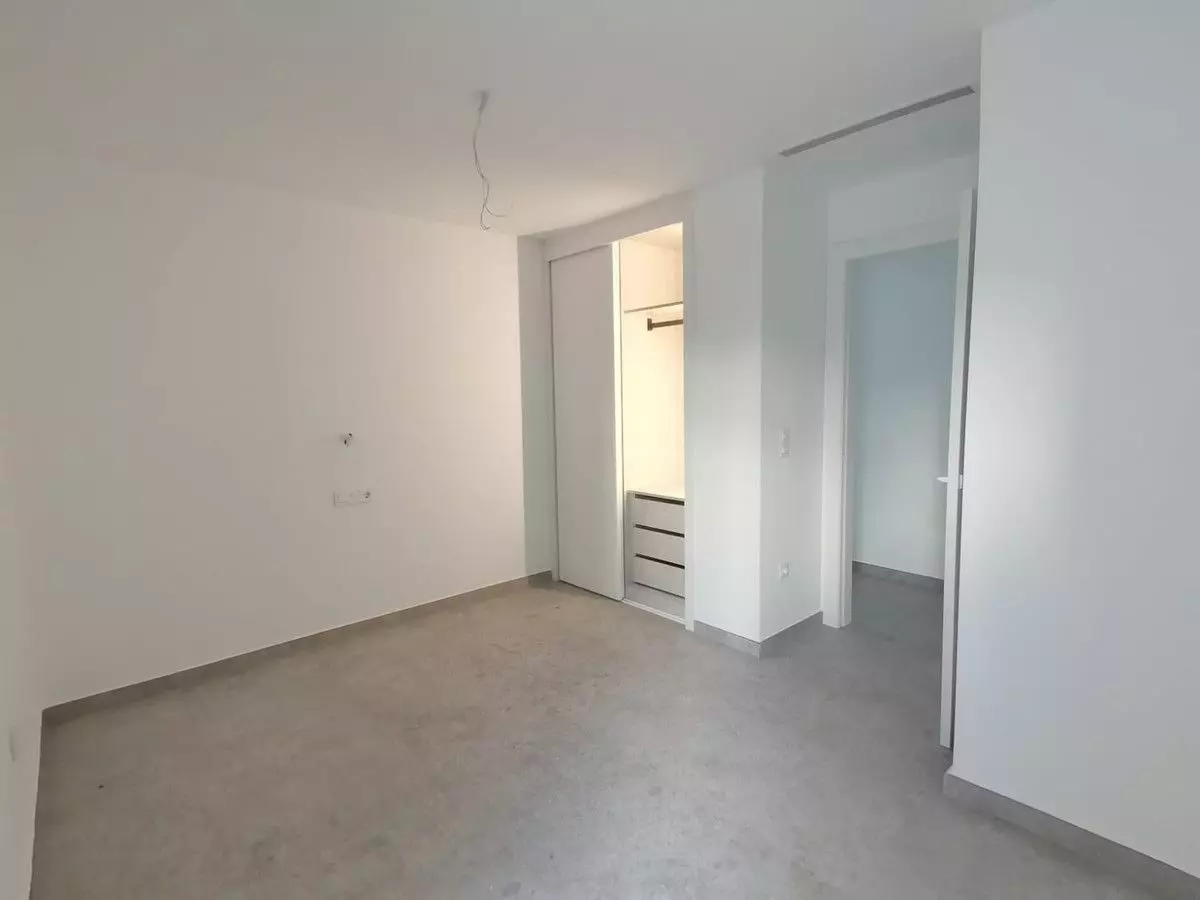 Apartment Of 110 M² With Sea View In Torrevieja, Spain
