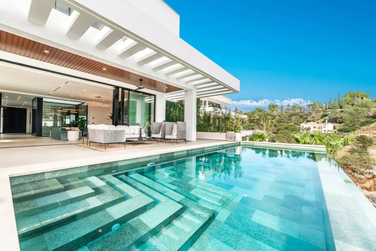 Villa Of 869 M² In Benahavis, Spain