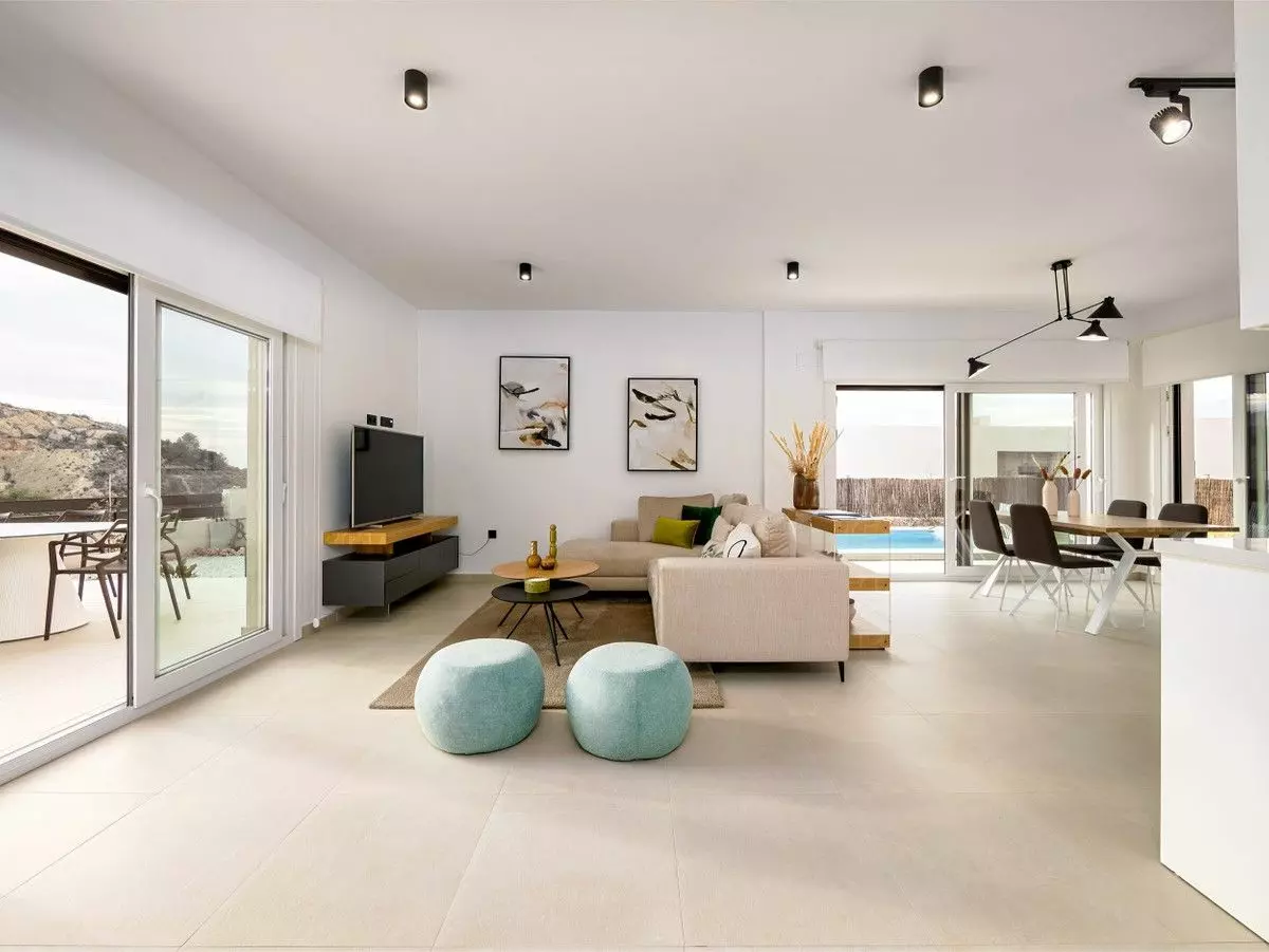 Villa Of 115 M² With Sea View In Finestrat