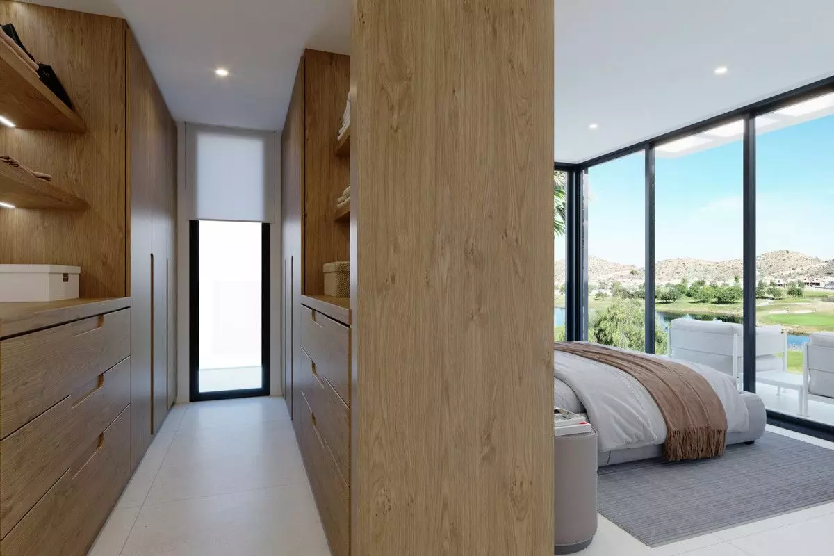 3-bedroom Villa In Elche, Spain (354 M²)