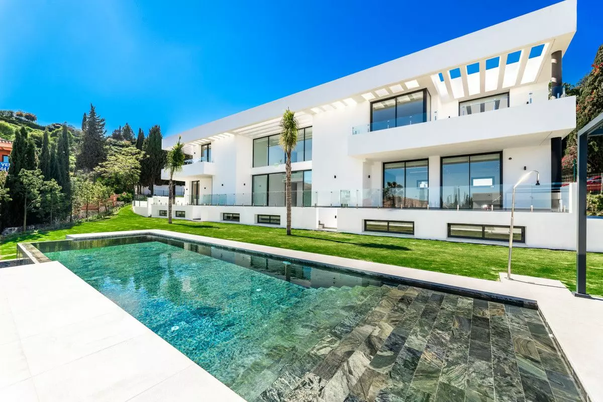 Villa Of 1038 M² In Benahavis, Spain