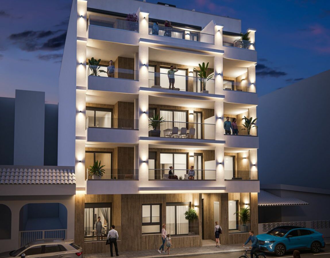 Apartment Of 87 M² In Torrevieja, Spain