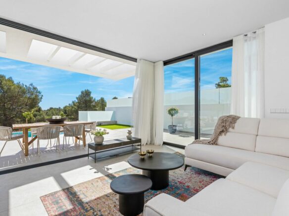 4-bedroom Villa In Polop, Spain (311 M²)