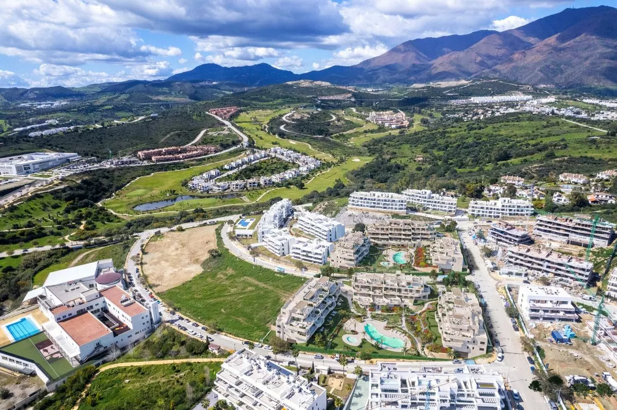 Apartment Of 140 M² In Estepona, Spain