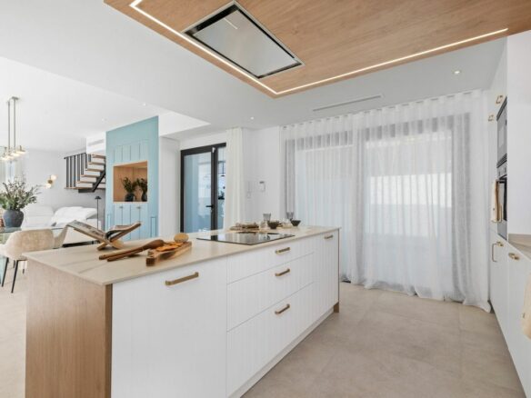 4-bedroom Villa In Polop, Spain (311 M²)