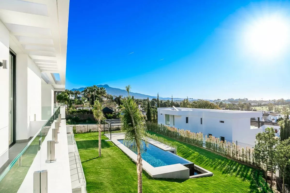 Villa Of 1038 M² In Benahavis, Spain