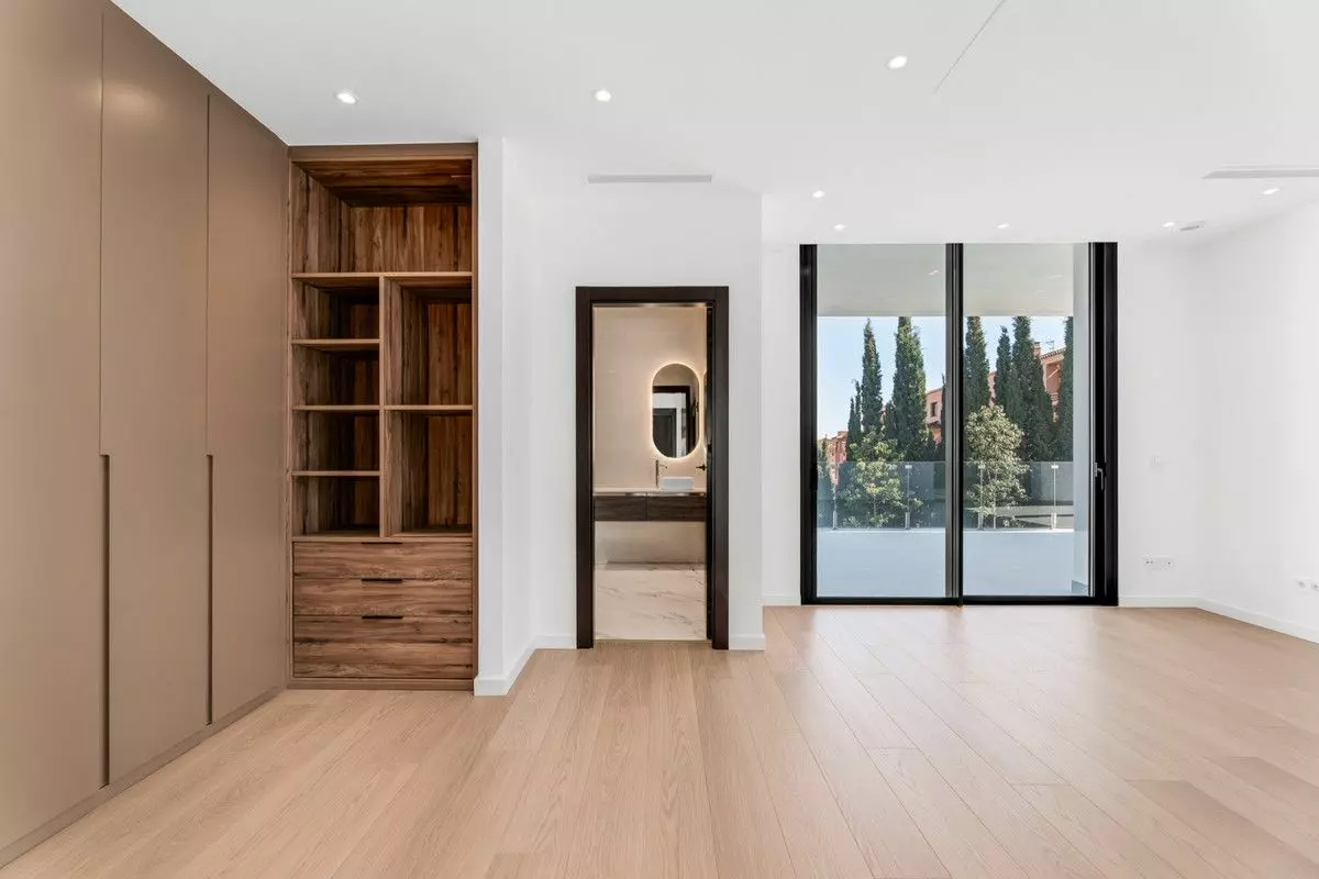 Villa Of 1038 M² In Benahavis, Spain