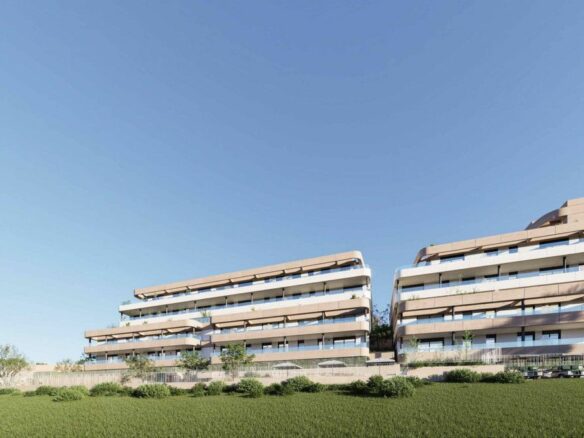 3-bedroom Apartment In Estepona, Spain (111 M²)