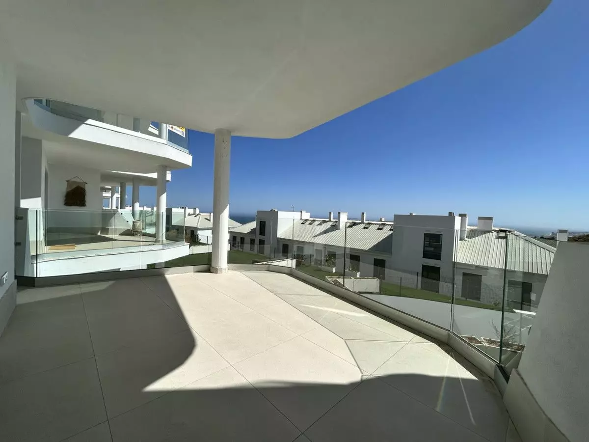 Apartment Of 87 M² In Fuengirola, Spain