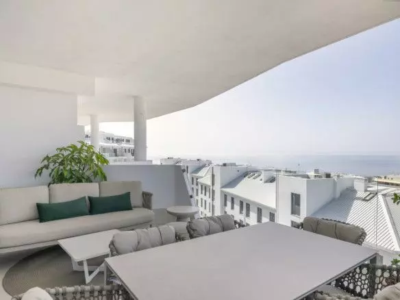 Apartment Of 87 M² In Fuengirola, Spain