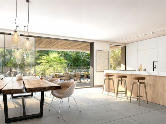 Apartment Of 95 M² With Sea View In Estepona, Spain