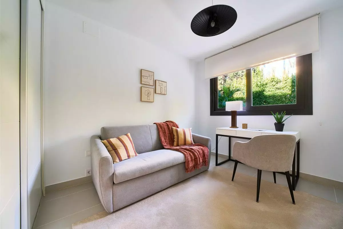 Apartment Of 90 M² In Estepona, Spain