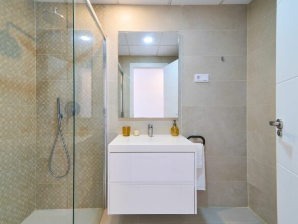 Apartment Of 90 M² In Estepona, Spain