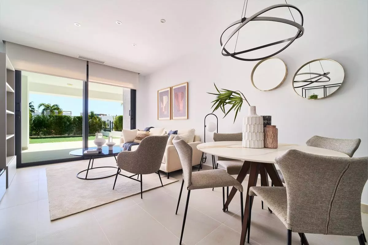 Apartment Of 90 M² In Estepona, Spain