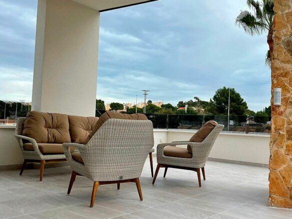 2-bedroom Apartment In Torrevieja, Spain (81 M²)