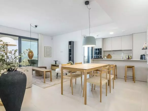 Apartment Of 109 M² In Fuengirola, Spain
