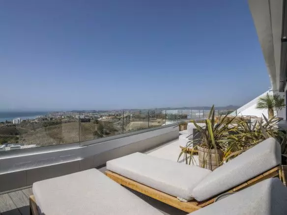 Apartment Of 87 M² In Fuengirola, Spain