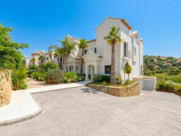 House Of 246 M² In Estepona, Spain