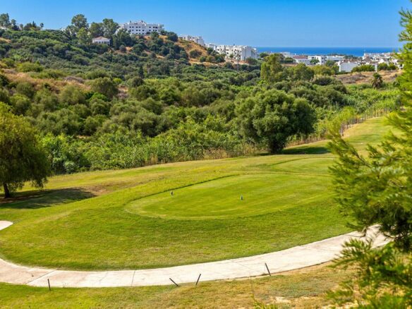 House Of 246 M² In Estepona, Spain
