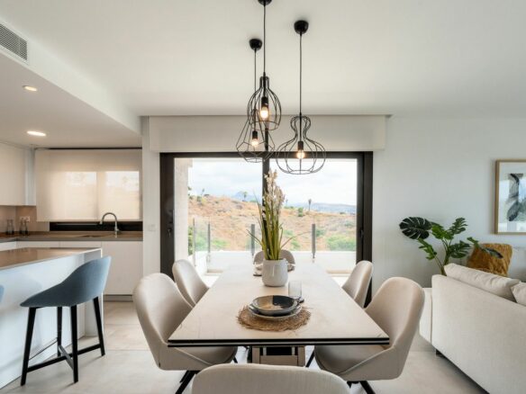 2-bedroom Apartment In Estepona, Spain (87 M²)