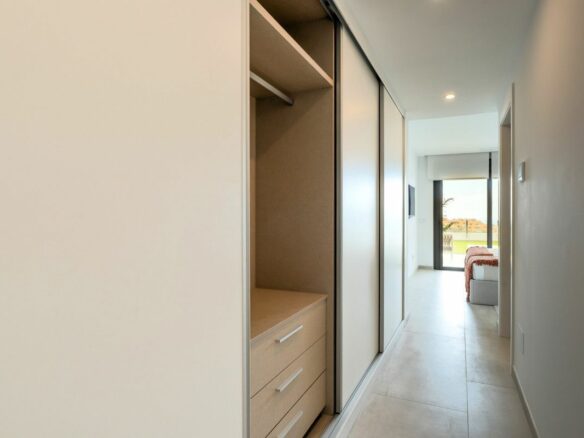 2-bedroom Apartment In Estepona, Spain (87 M²)