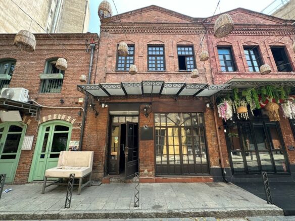 For Sale Commercial Property 104 M² In Thessaloniki