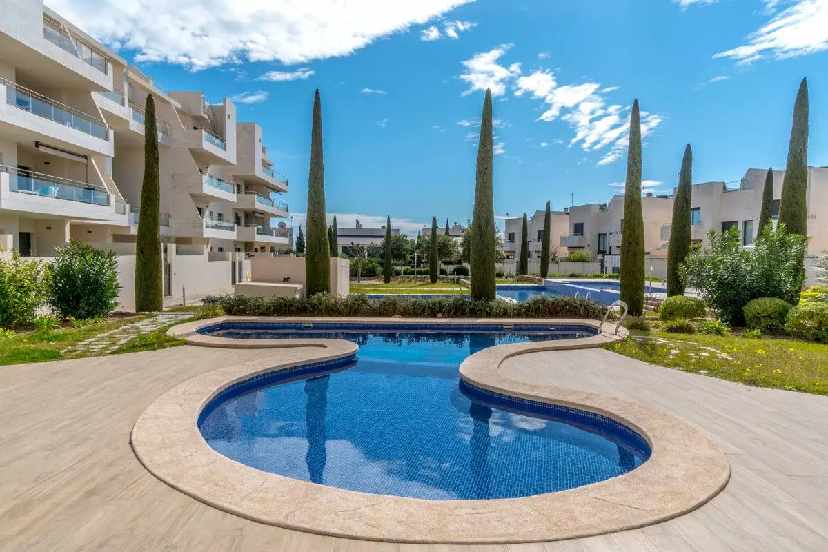 Apartment 80 M² In Torrevieja, Spain – Mediter Real Estate