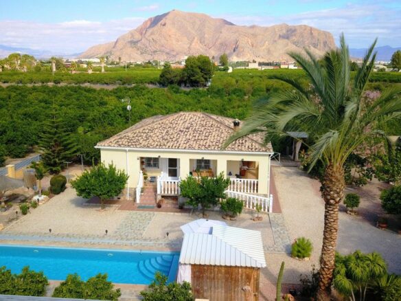 Villa 138 M² In Orihuela, Spain – Mediter Real Estate