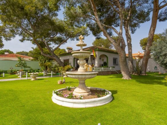 Villa 132 M² In Orihuela Costa, Spain – Mediter Real Estate