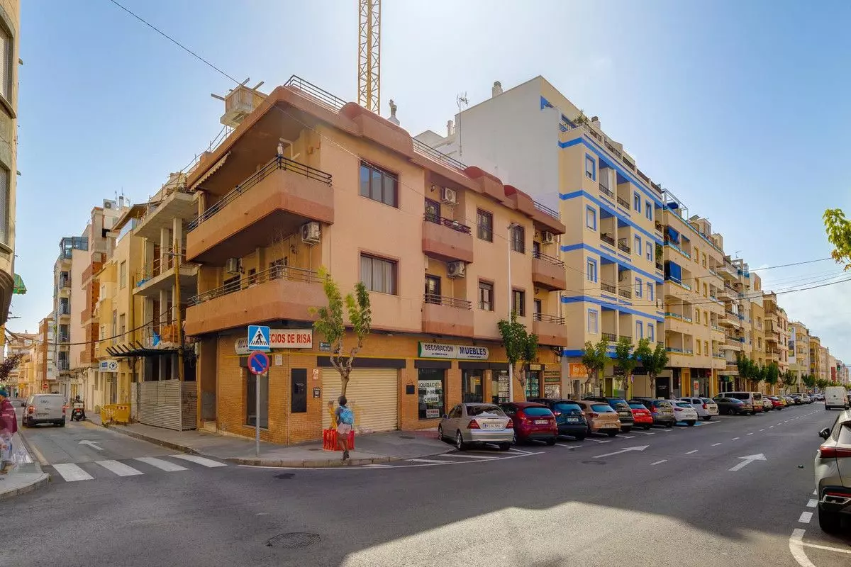 5-bedroom Apartment In Torrevieja, Spain (158 M²)