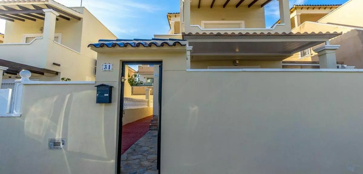 Villa 120 M² In Orihuela Costa, Spain – Mediter Real Estate
