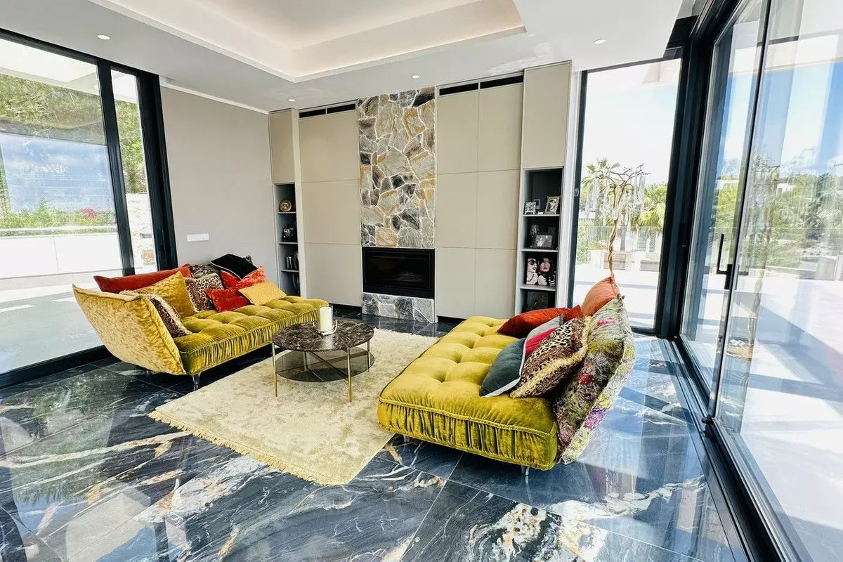 Villa 450 M² In Orihuela, Spain – Mediter Real Estate