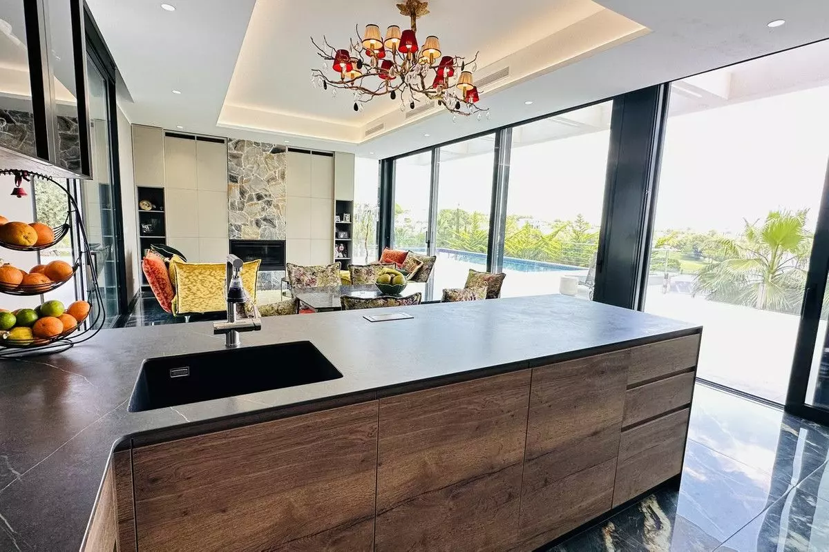 Villa 450 M² In Orihuela, Spain – Mediter Real Estate