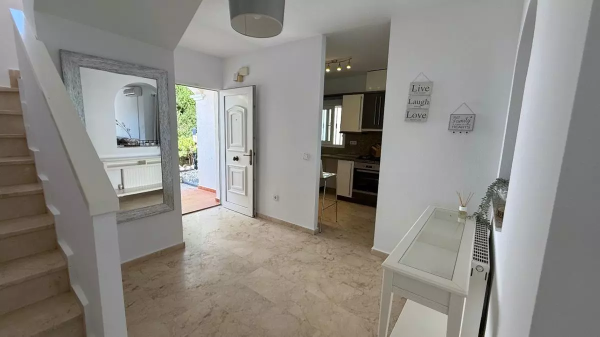 Villa 137 M² In Orihuela, Spain – Mediter Real Estate