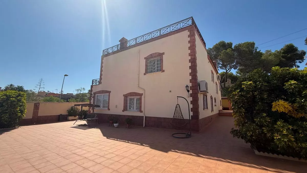 Villa 311 M² In Torrevieja, Spain – Mediter Real Estate